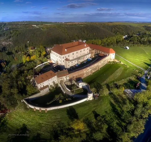 Dolní Kounice