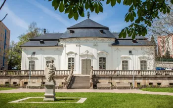 Letohrádek Mitrovských