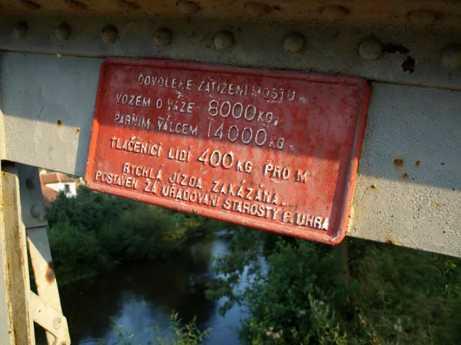 Obloukový most v Borači