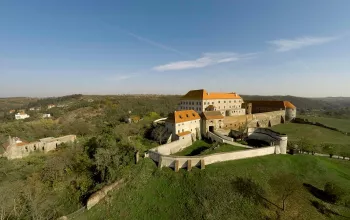 Hrad a zámek Dolní Kounice