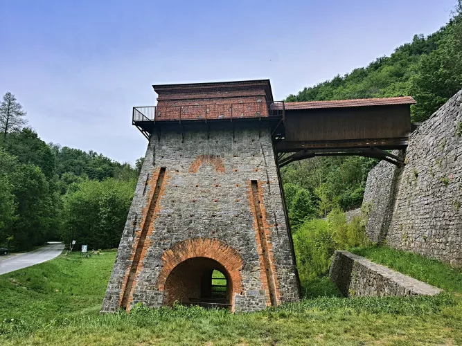 Stará huť