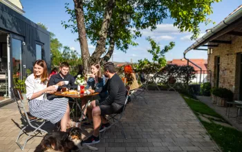 Modrými Horami k rozhlednám a za dobrotami