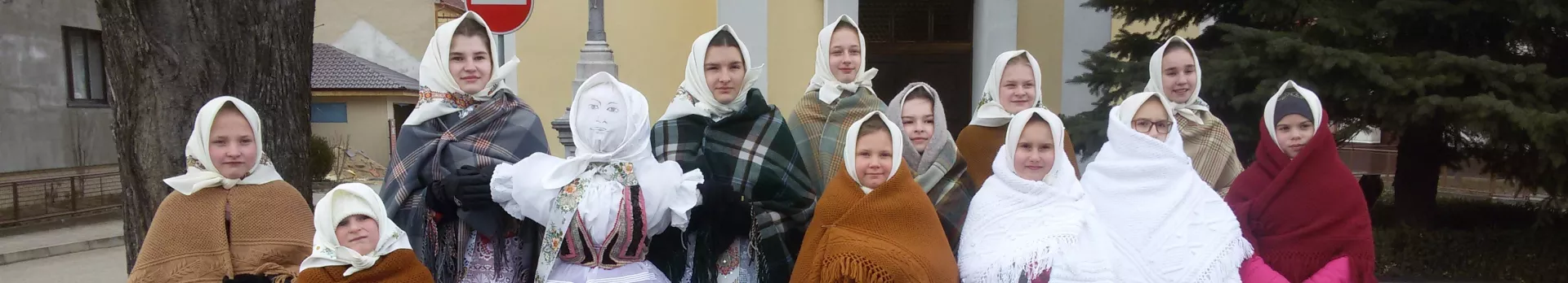 Smrtnica a chození s babú v Josefově | Jižní Morava