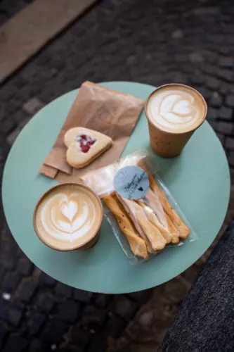Balance coffee&wine