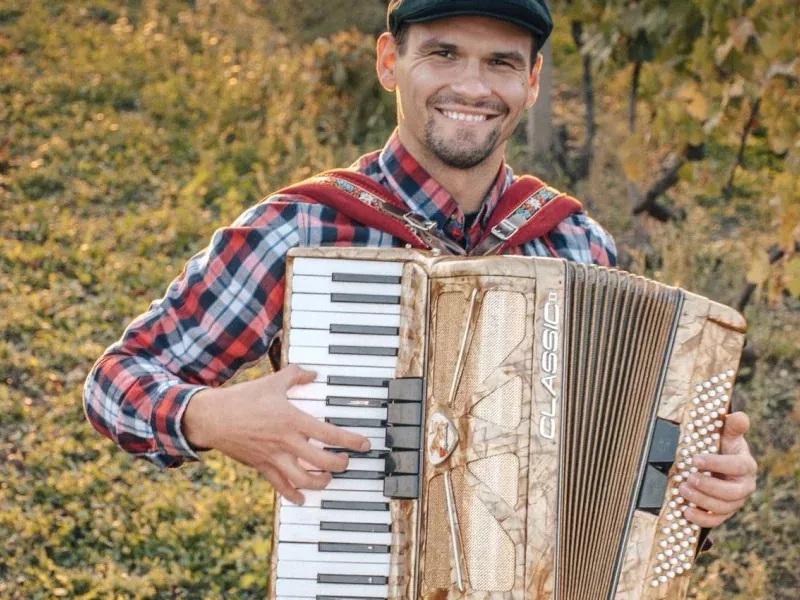 Harmonika a kytara - Pavel Vintrlík
