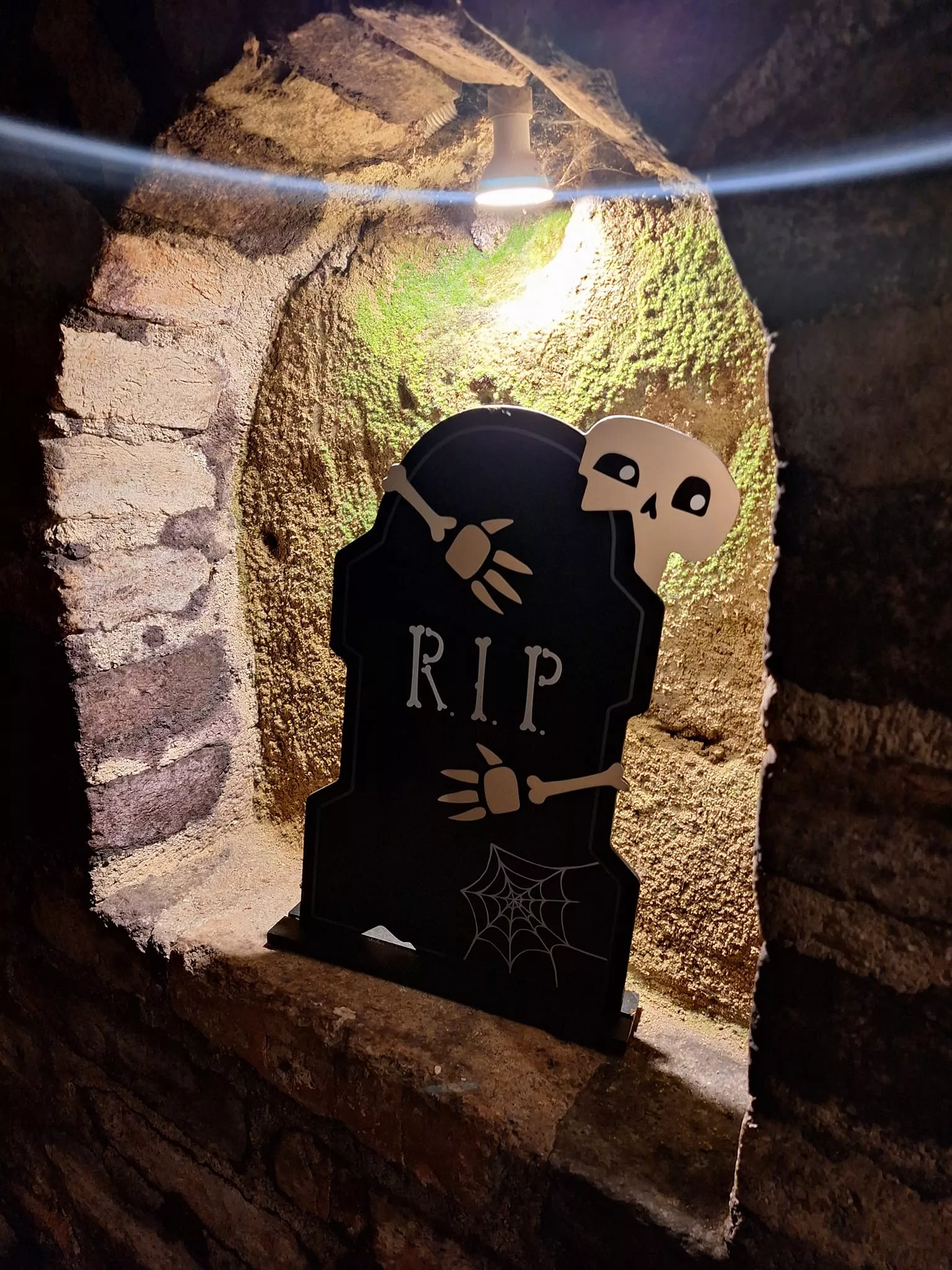 Dušičkové večery s cimbálkou ve Valtickém Podzemí