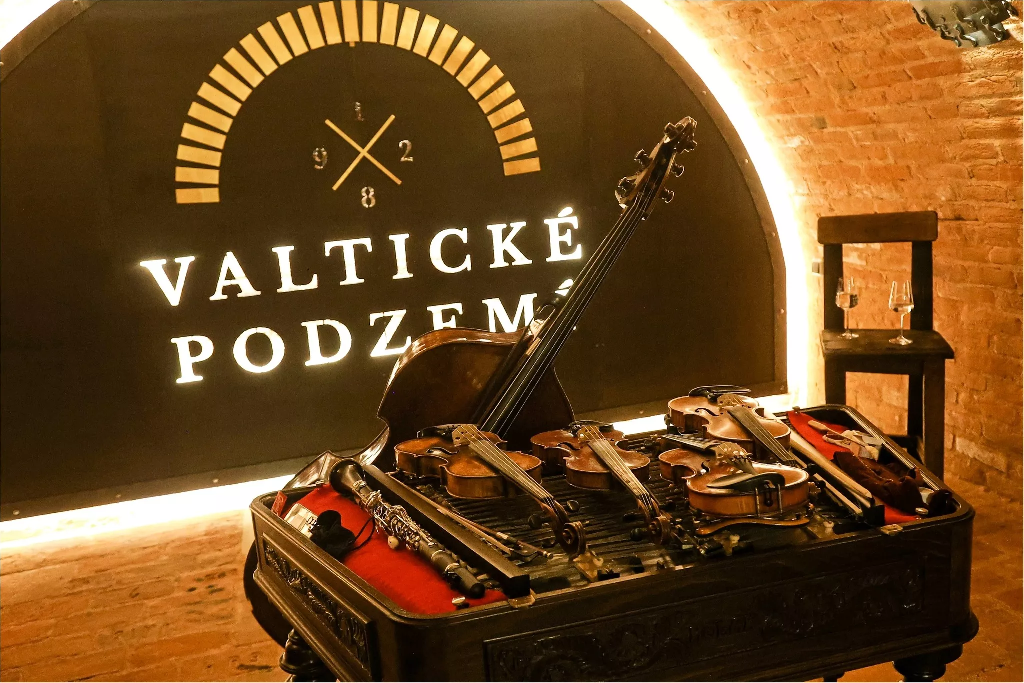 Jarní večery s cimbálkou ve Valtickém Podzemí