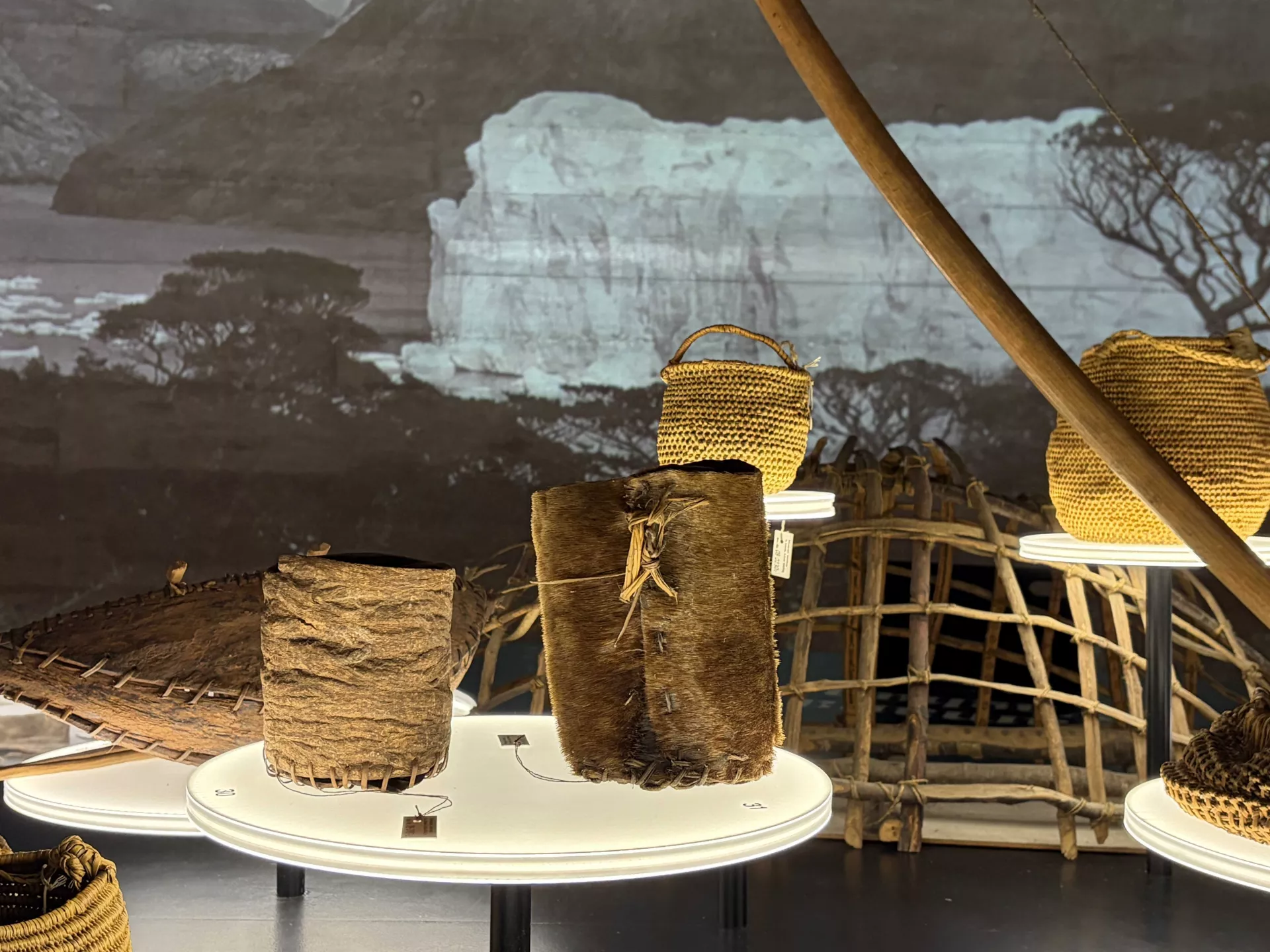 DVĚ ZEMĚ, DVA SVĚTY, JEDEN ČLOVĚK | Mezinárodní den archeologie