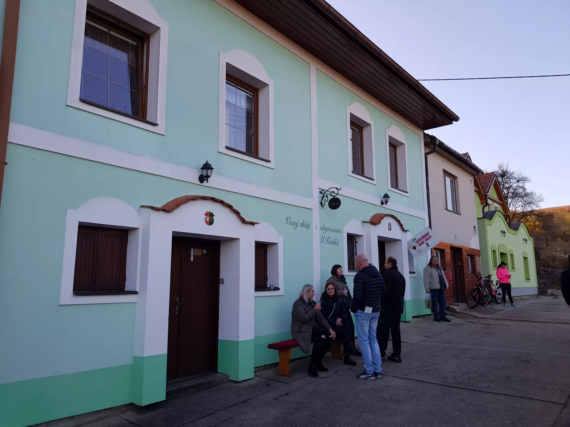 Putování za mladým vínem